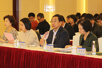 恒運能源集團董事局主席李長云作為企業(yè)家代表受邀參加 促進民營經濟、中小企業(yè)發(fā)展實施方案發(fā)布會暨熱點問題解讀會