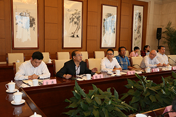 恒運(yùn)能源集團(tuán)董事局主席李長云受邀參加民營企業(yè)家座談會